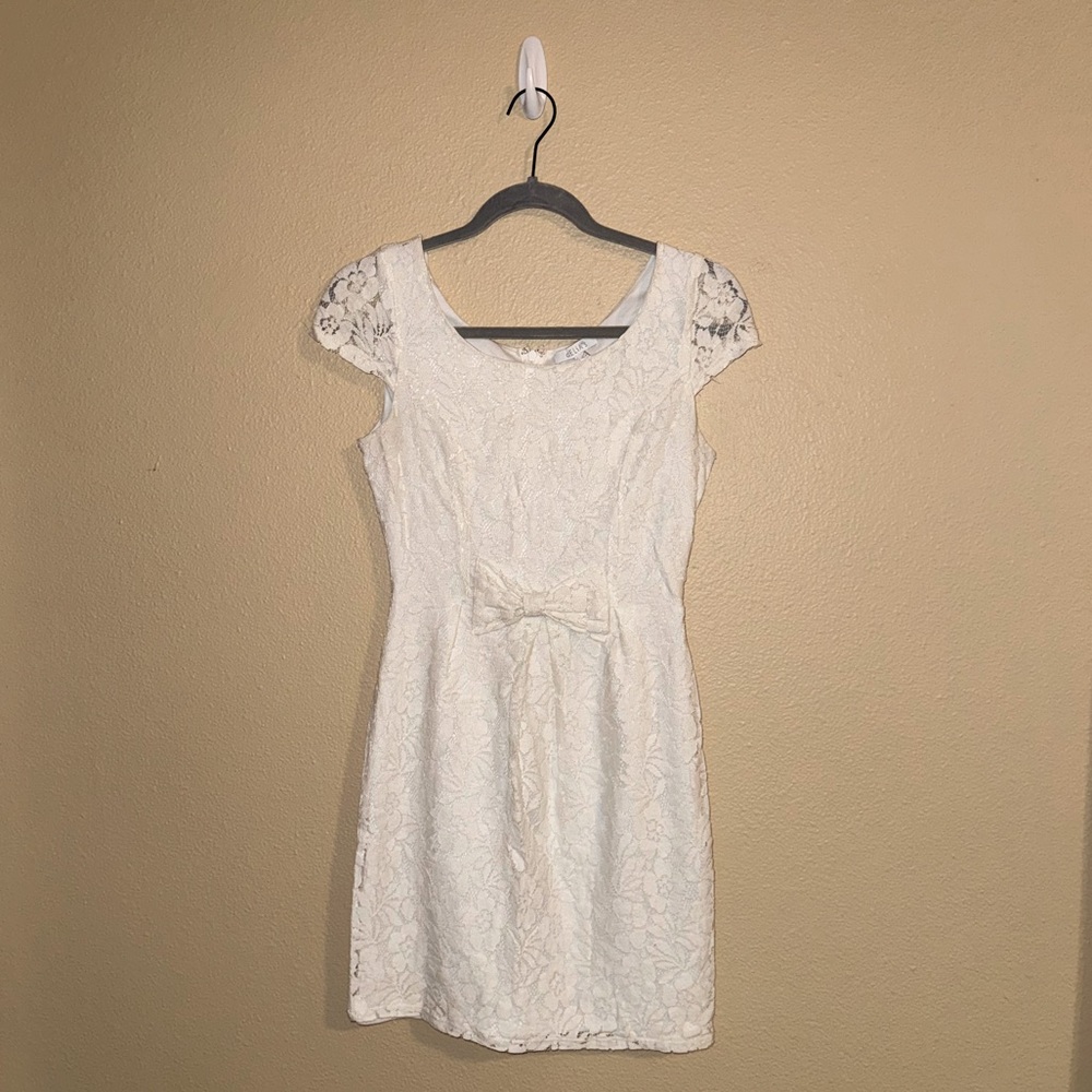 Bridal white mini bow cap sleeve dress